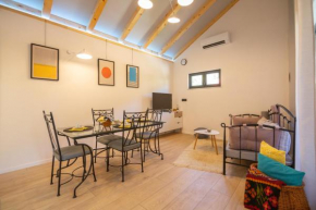 Central 2B apartment with private parking
